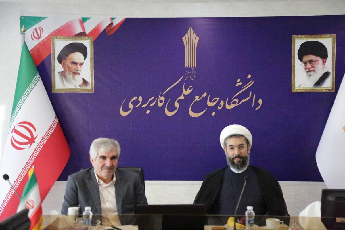 رستمی: بیش از ۱۷ میلیون دانش آموخته دانشگاهی داریم