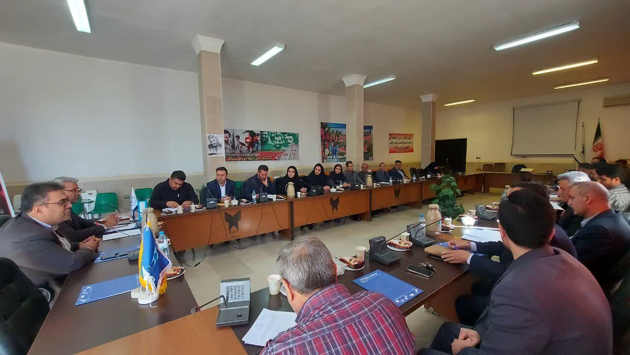 ظرفیت بالای دانشگاه آزاد میاندوآب در تأمین نیروی کار ماهر برای واحدهای تولیدی ظرفیت بالای دانشگاه آزاد میاندوآب در تأمین نیروی کار ماهر برای واحدهای تولیدی