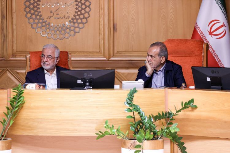 مسعود پزشکیان در نشست شورای معاونین وزارت کشور: ارتقای بهره‌وری و یکپارچگی خدمات شهری و اداری اولویت دولت است