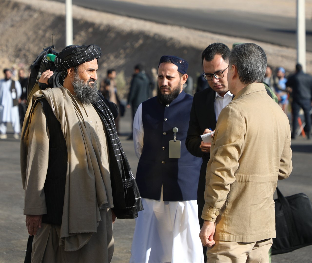 بازدید هیأت عالی‌رتبه افغانستان و ترکمنستان از پروژه تاپی؛ پیشرفت ۱۴ کیلومتری کار در خاک افغانستان