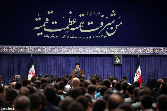 رهبر انقلاب: مدال‌آوری شما در این روزهای جنگ نرم، ارزش مضاعف دارد/ لازم باشد بار دیگر از موشک‌ها استفاده می‌کنیم