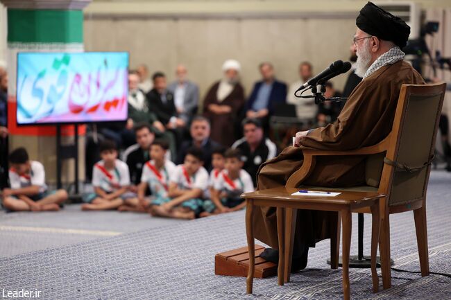 رهبر انقلاب: مدال‌آوری شما در این روزهای جنگ نرم، ارزش مضاعف دارد/ لازم باشد بار دیگر از موشک‌ها استفاده می‌کنیم