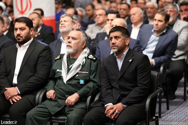 رهبر انقلاب: مدال‌آوری شما در این روزهای جنگ نرم، ارزش مضاعف دارد/ لازم باشد بار دیگر از موشک‌ها استفاده می‌کنیم