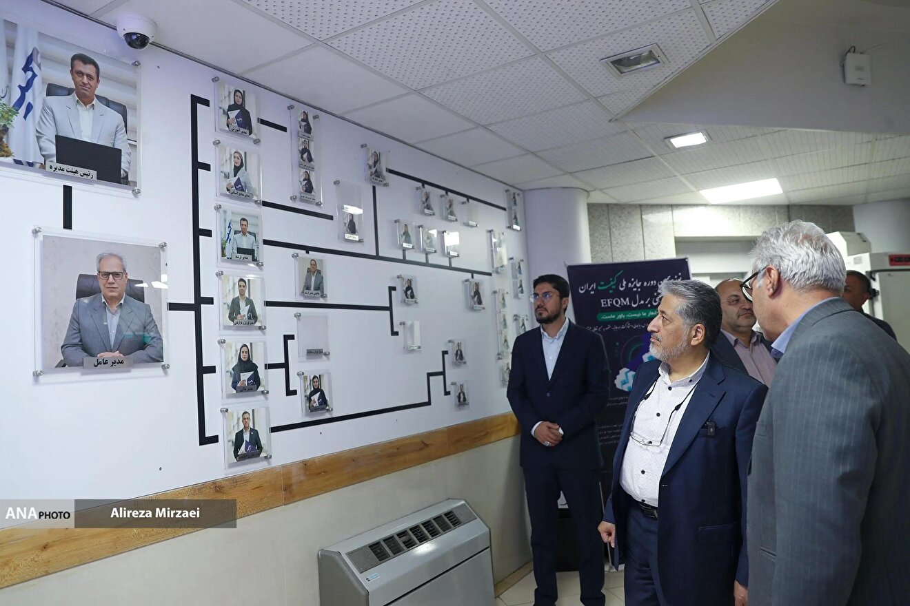 بازدید رنجبر از شرکت‌های دانش بنیان دانشگاه آزاد اسلامی استان اصفهان