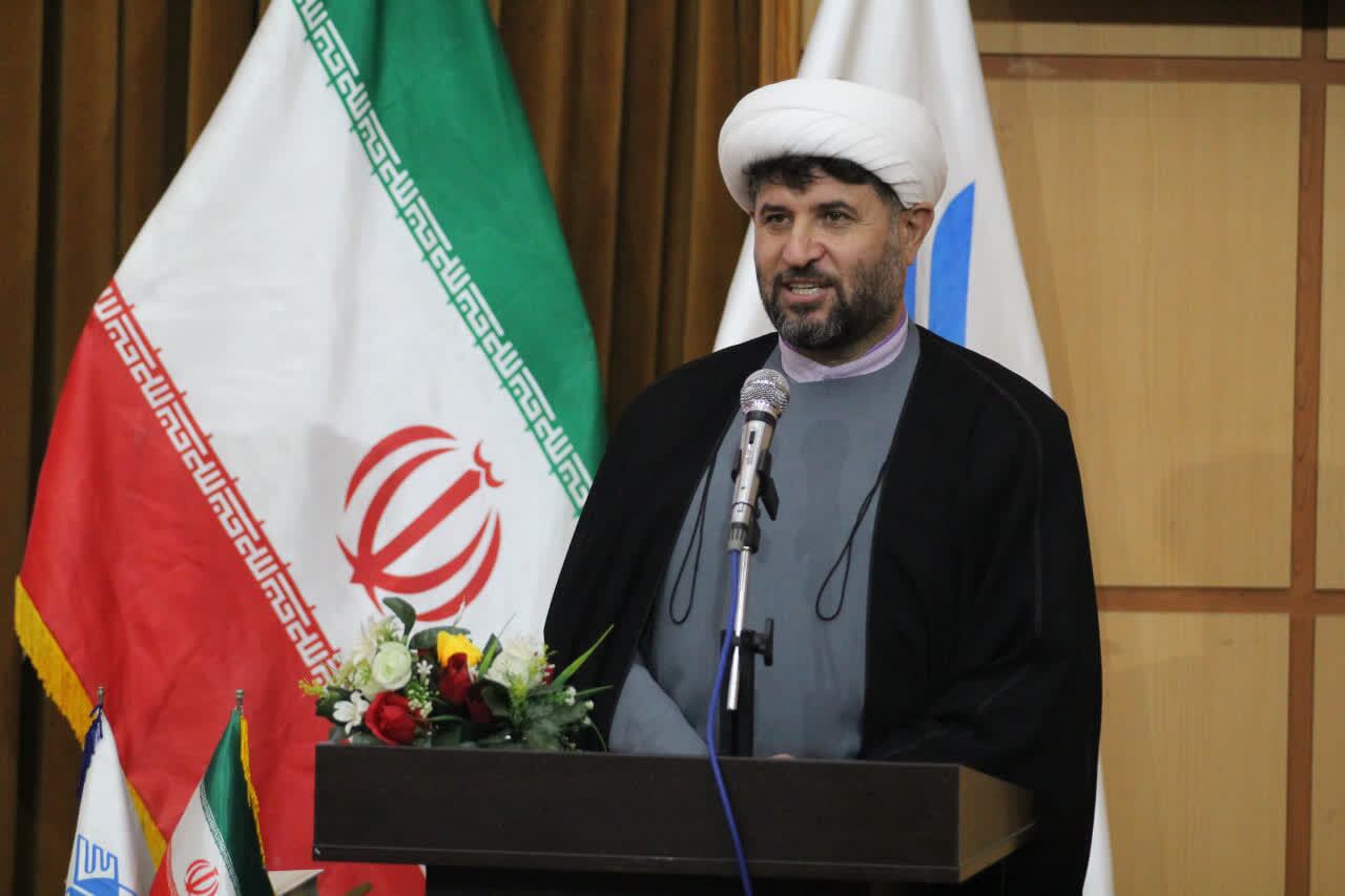 درآمدزایی غیرشهریهای در دانشگاه آزاد گیلان؛ ۴۲ قرارداد پژوهشی برای حل مسائل استانی منعقد شد درآمدزایی غیرشهریهای در دانشگاه آزاد گیلان؛ ۴۲ قرارداد پژوهشی برای حل مسائل استانی منعقد شد