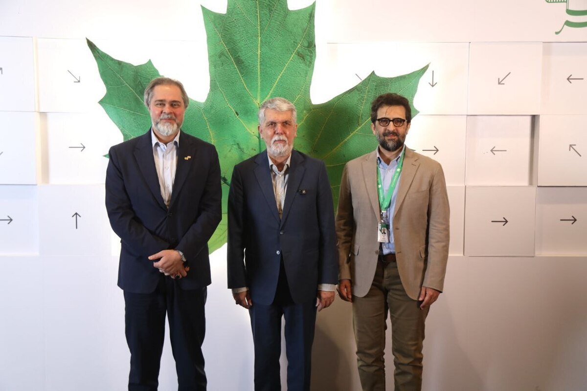 حضور وزیر فرهنگ در محل برگزاری جشنواره فیلم کوتاه تهران