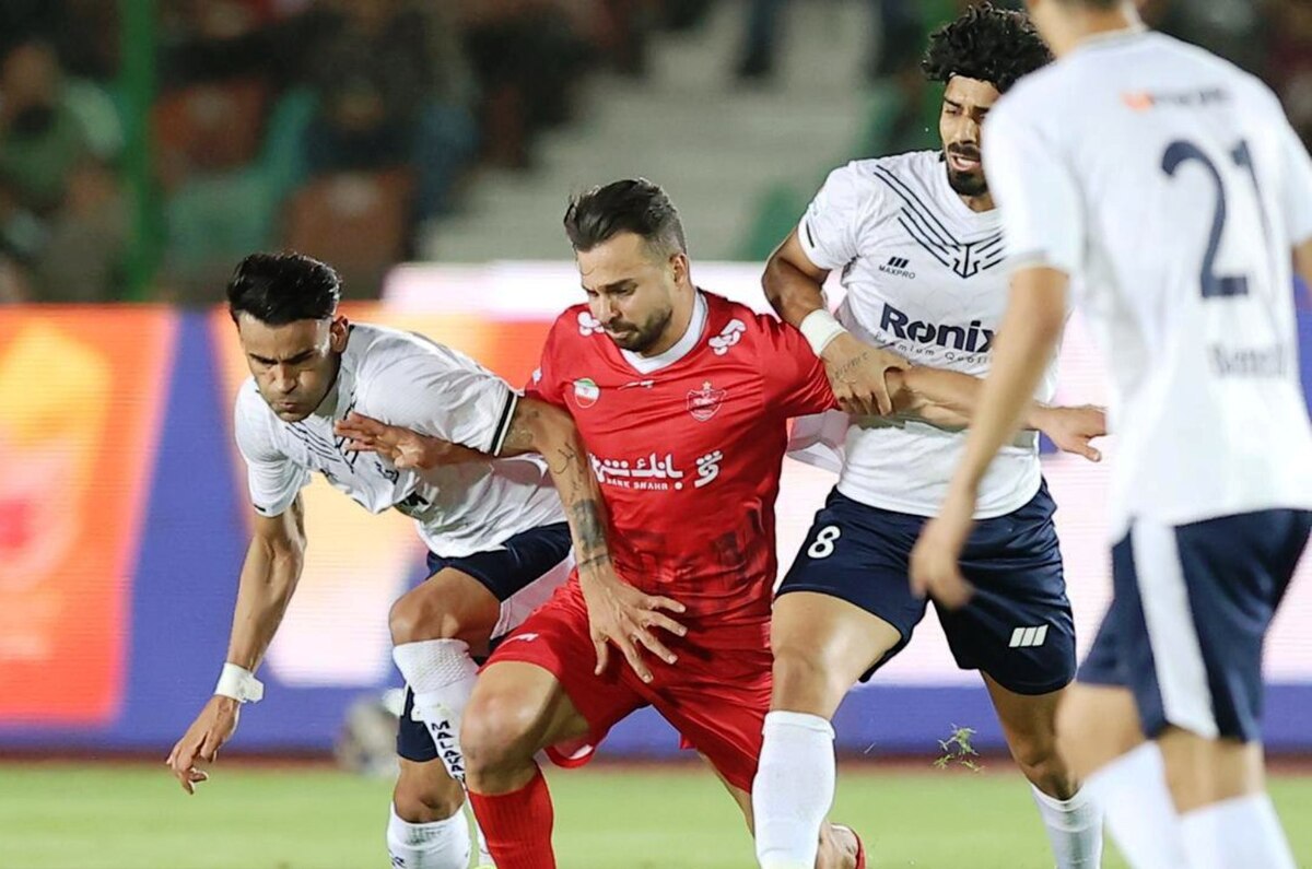 آل کثیر: چیزی از شعار هواداران پرسپولیس نشنیدم  شما بودید که من از استقلال مبلغی گرفتم؟+فیلم