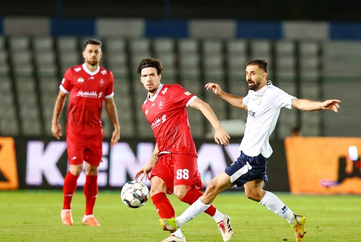 سلطانی: هاشمیان با این روند سرمربی باقی نمی‌ماند   بازیکنان پرسپولیس از ملی پوشان کشتی بیاموزند