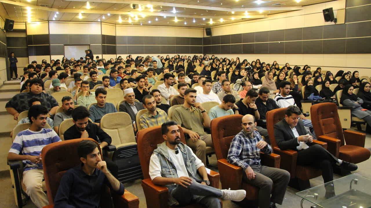 هوش مصنوعی؛ بازتعریف مشاغل نه جایگزینی انسان هوش مصنوعی؛ بازتعریف مشاغل نه جایگزینی انسان