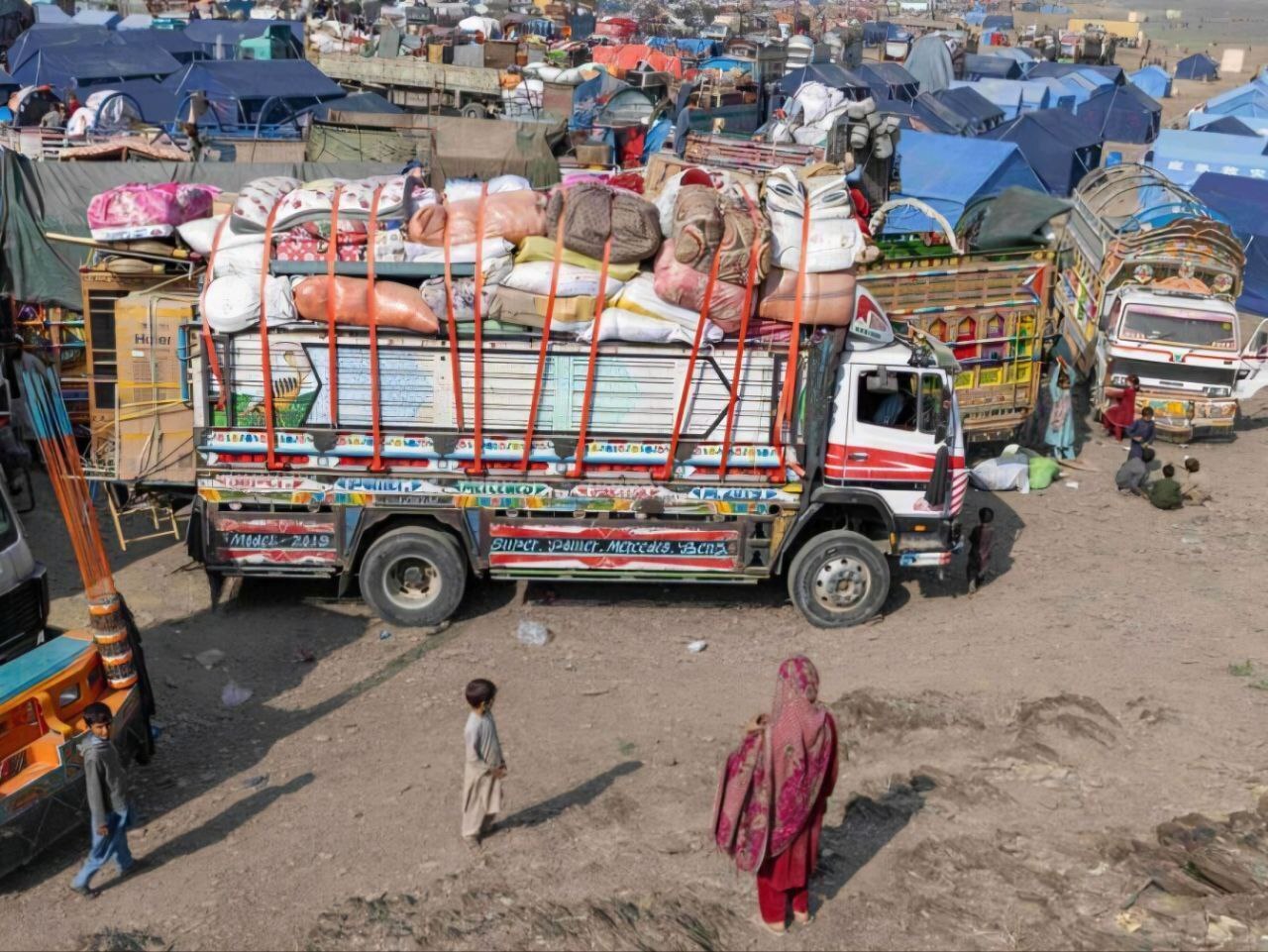 توافق طالبان و پاکستان برای بازگشایی مرز «تورخم»؛ هند سفارت خود در کابل را ارتقا داد توافق طالبان و پاکستان برای بازگشایی مرز «تورخم»؛ هند سفارت خود در کابل را ارتقا داد