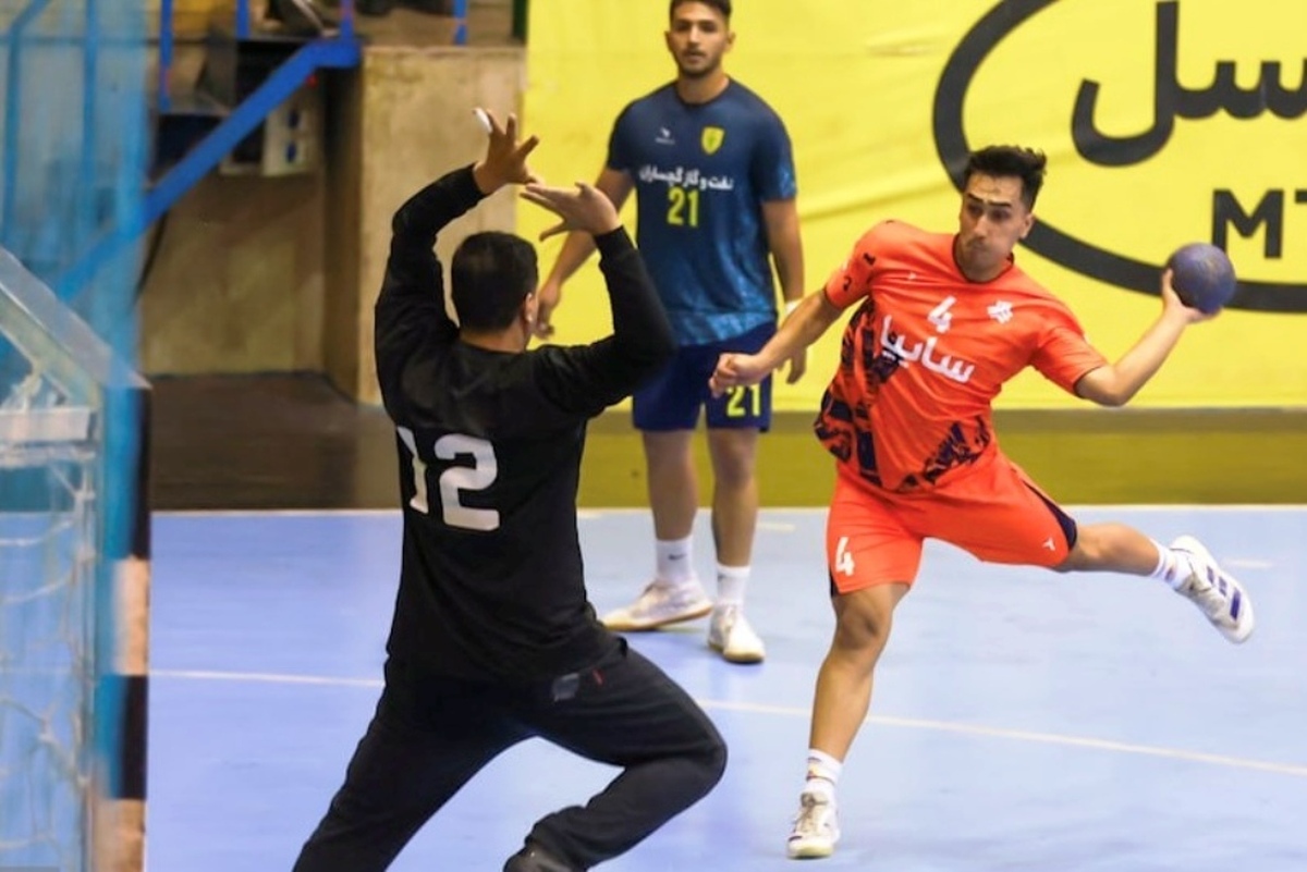 هفته چهارم لیگ برتر هندبال| سایپا در اصفهان صدرنشین شد  استقلال در رده سوم جای گرفت