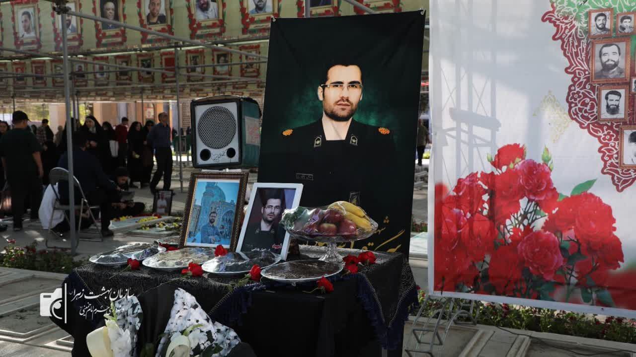 برگزاری مراسم چهلمین روز خاکسپاری اسماعیل پاشایی در بهشت زهرا (س) برگزاری مراسم چهلمین روز خاکسپاری اسماعیل پاشایی در بهشت زهرا (س)