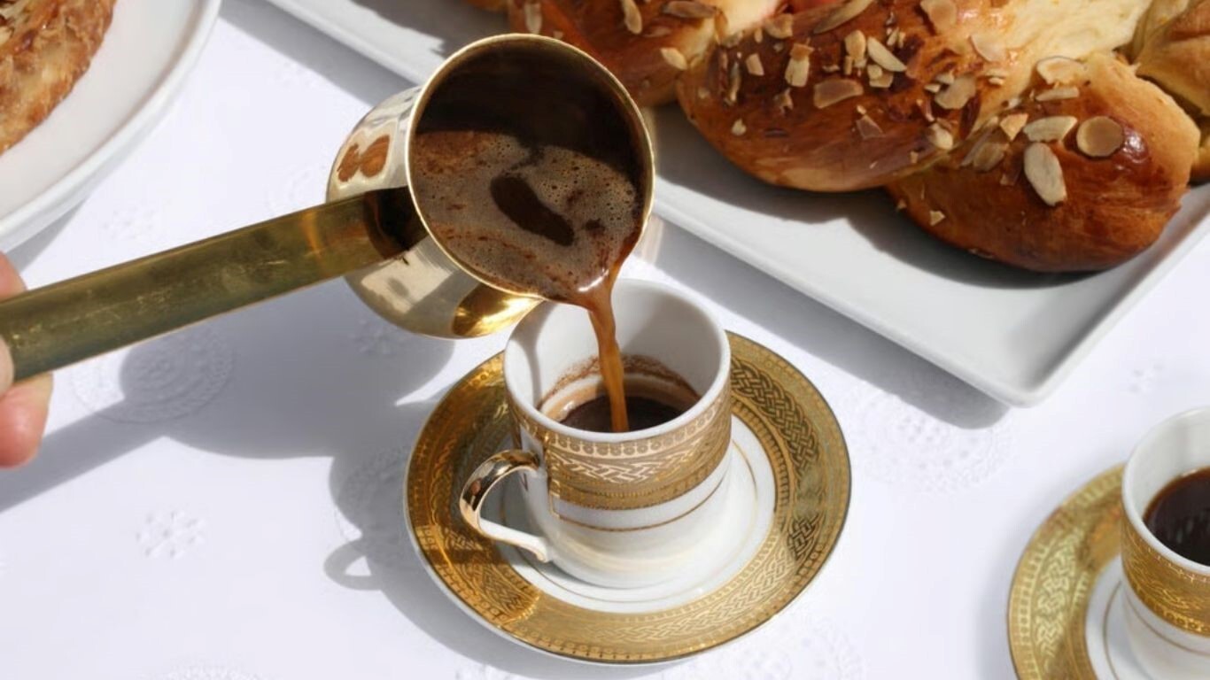 تاریخچه و فرهنگ نوشیدن قهوه در ایران