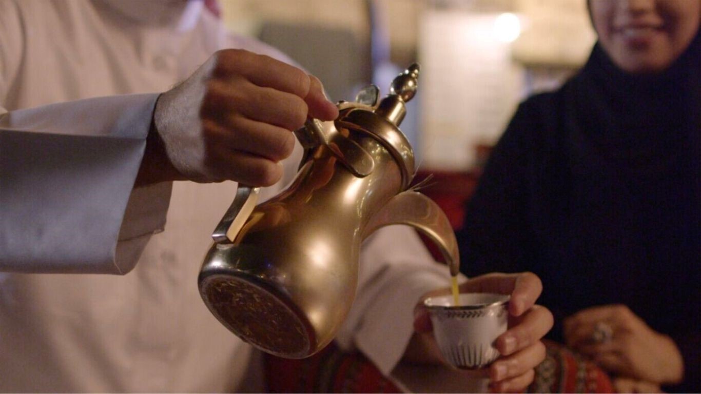 تاریخچه و فرهنگ نوشیدن قهوه در ایران