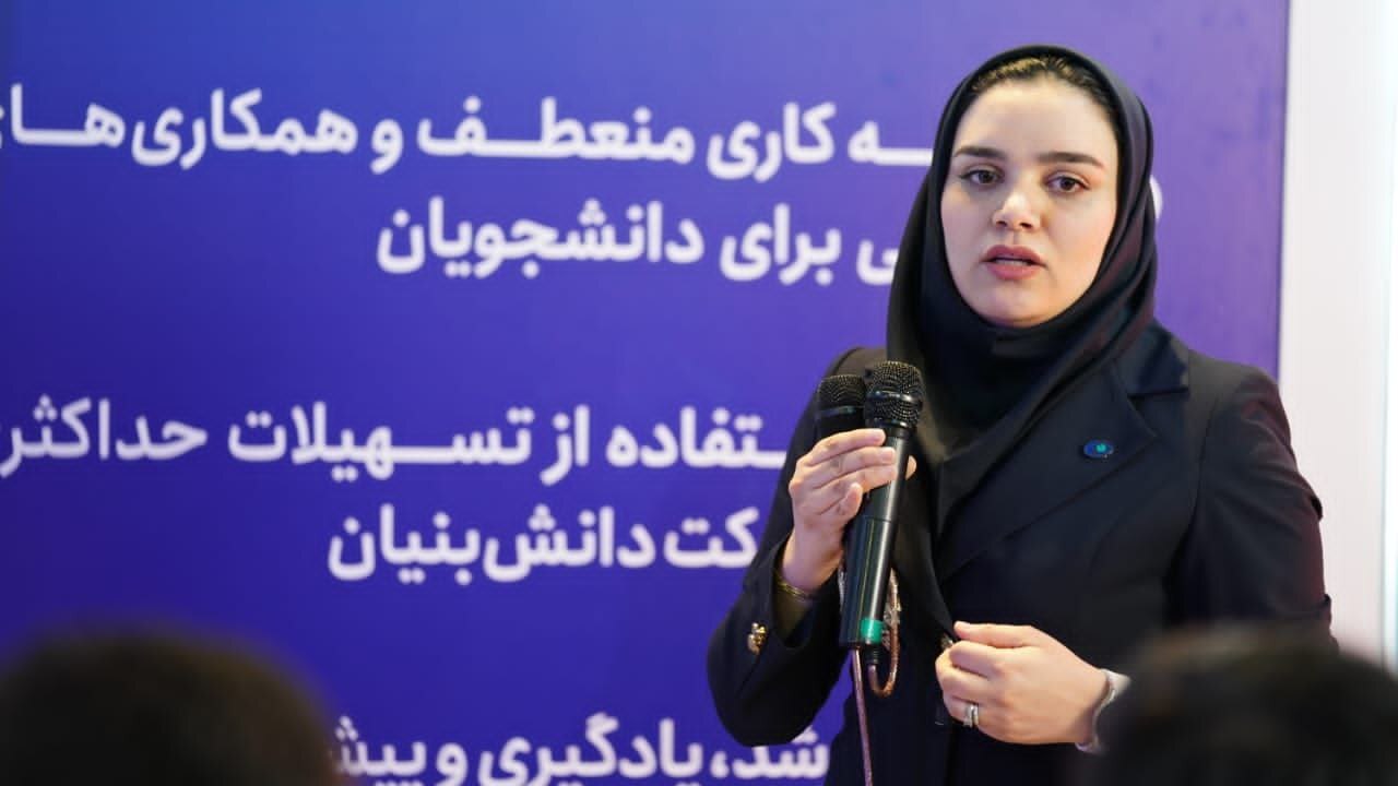 رونمایی مهیمن از دو محصول فناورانه در الکامپ ۲۰۲۵؛ از امنیت نرم&zwnj;افزار تا تحول پیام&zwnj;رسانی