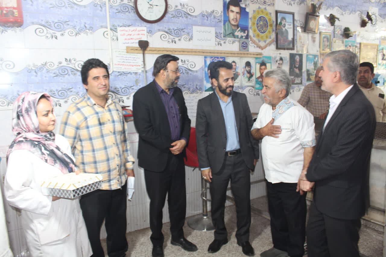 نان اینجا خوشمزهتر است نان اینجا خوشمزهتر است