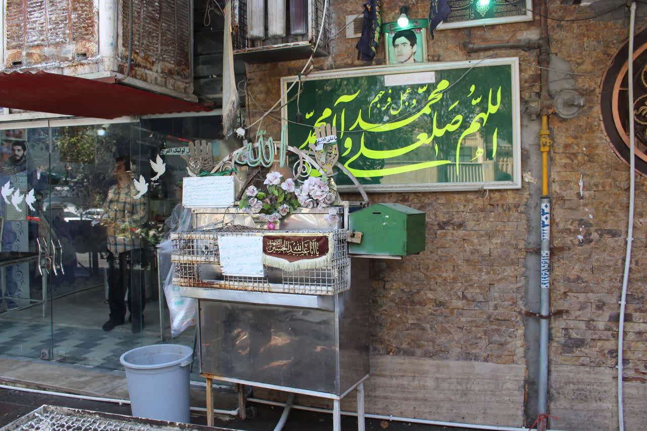 نان اینجا خوشمزهتر است نان اینجا خوشمزهتر است