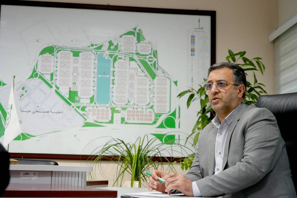 اجرای ۵۰ هزار متر مربع آسفالت‌ریزی در میدان مرکزی پس از ۳۰ سال