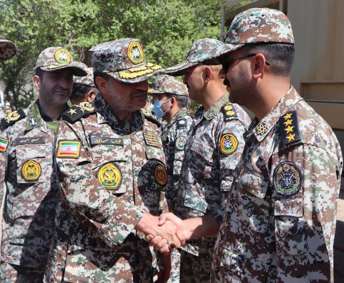 بازدید فرمانده قرارگاه پدافند هوایی خاتم‌الانبیاء (ص) از گروه پدافند هوایی دزفول و دیدار با خانواده شهید حاتمی