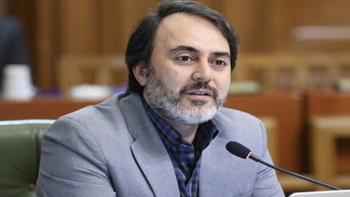 پیرهادی: ملت ایران زیر بار ذلت نمی‌رود  آمریکا حتی از متحدانش باج‌خواهی می‌کند