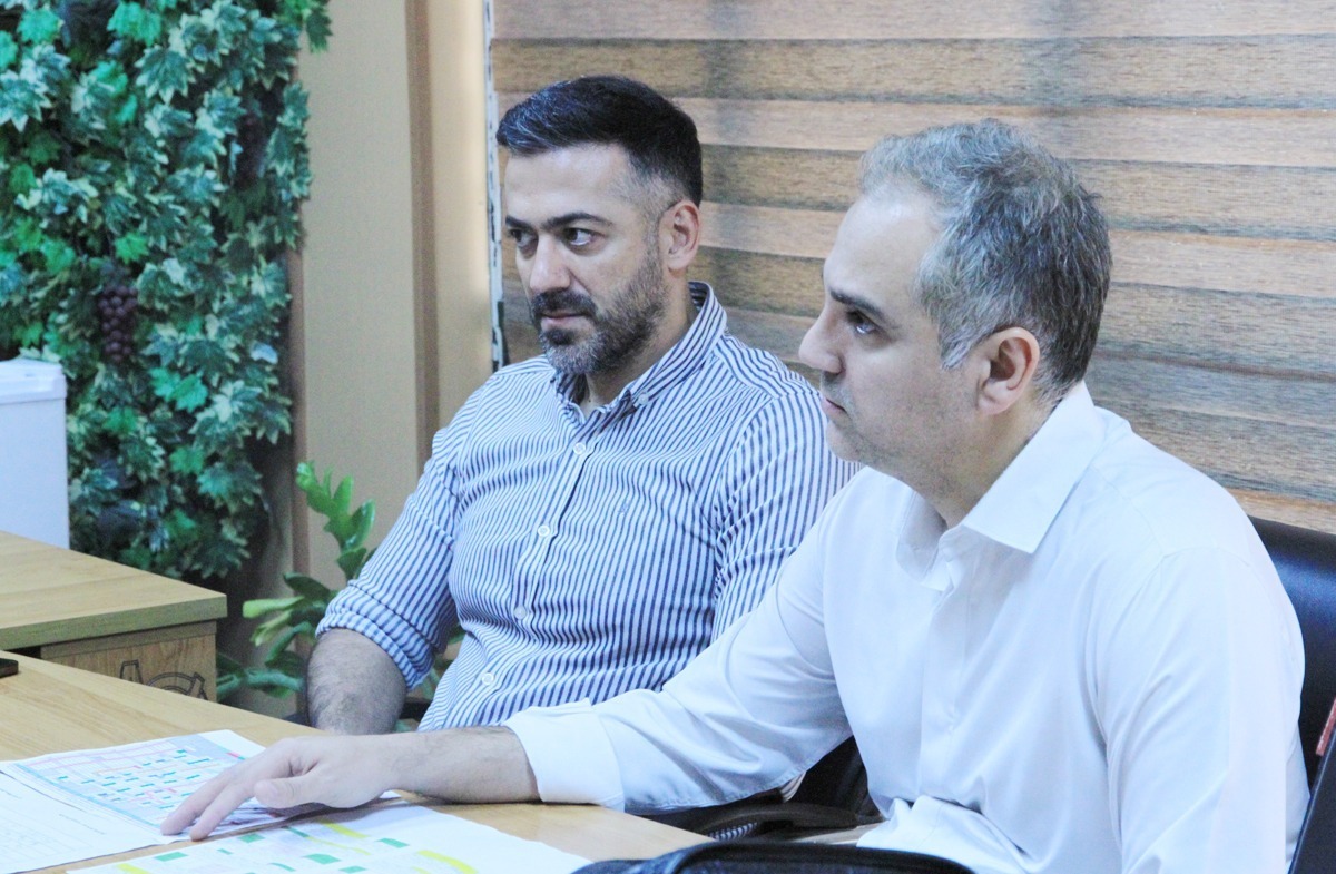 جلسه دستیار قلعه نویی با دبیر سازمان لیگ و مدیر مسابقات لیگ برتر