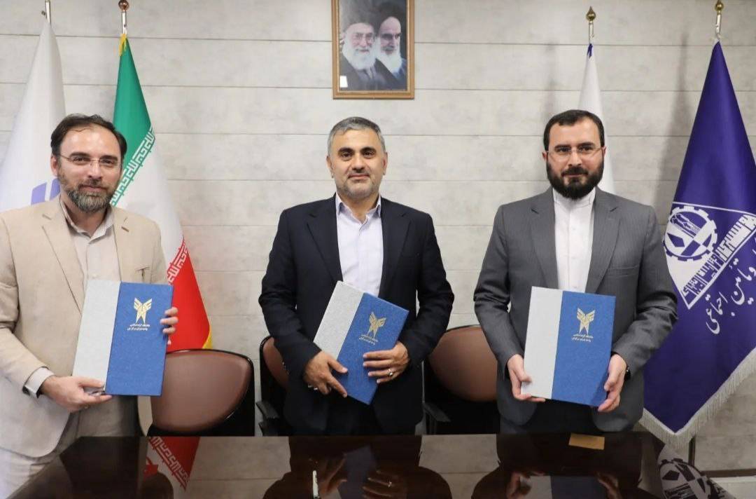 امضای دو تفاهمنامه همکاری میان پارکهای علم و فناوری دانشگاه آزاد و دو مؤسسه ملی امضای دو تفاهمنامه همکاری میان پارکهای علم و فناوری دانشگاه آزاد و دو مؤسسه ملی