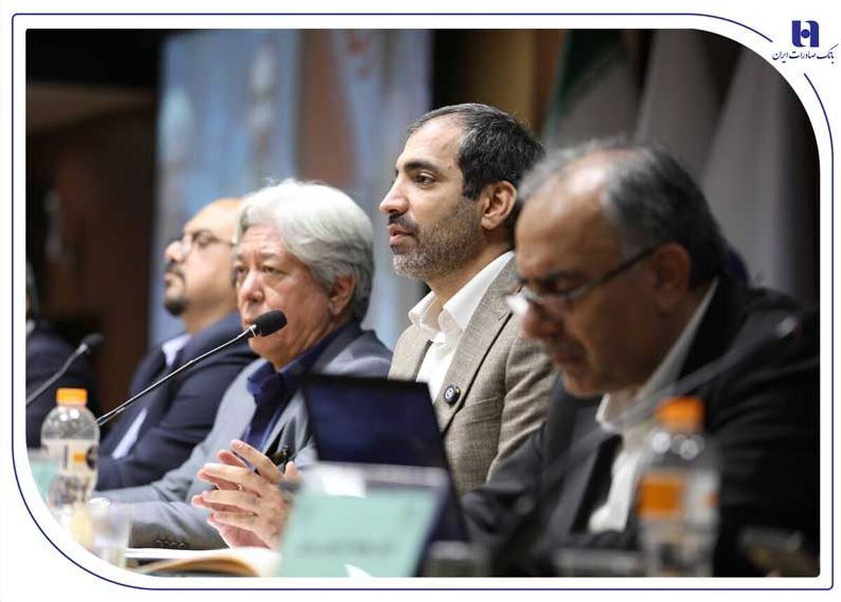 بررسی راه‌های برون‌رفت از چالش تأمین مالی صنعت نفت و گاز توسط عضو هیأت مدیره بانک صادرات ایران