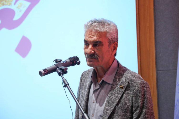 تقدیر از پرکارترین بازیگر سینمای دفاع مقدس/ «جعفر دهقان» نشان درجه‌یک هنری گرفت