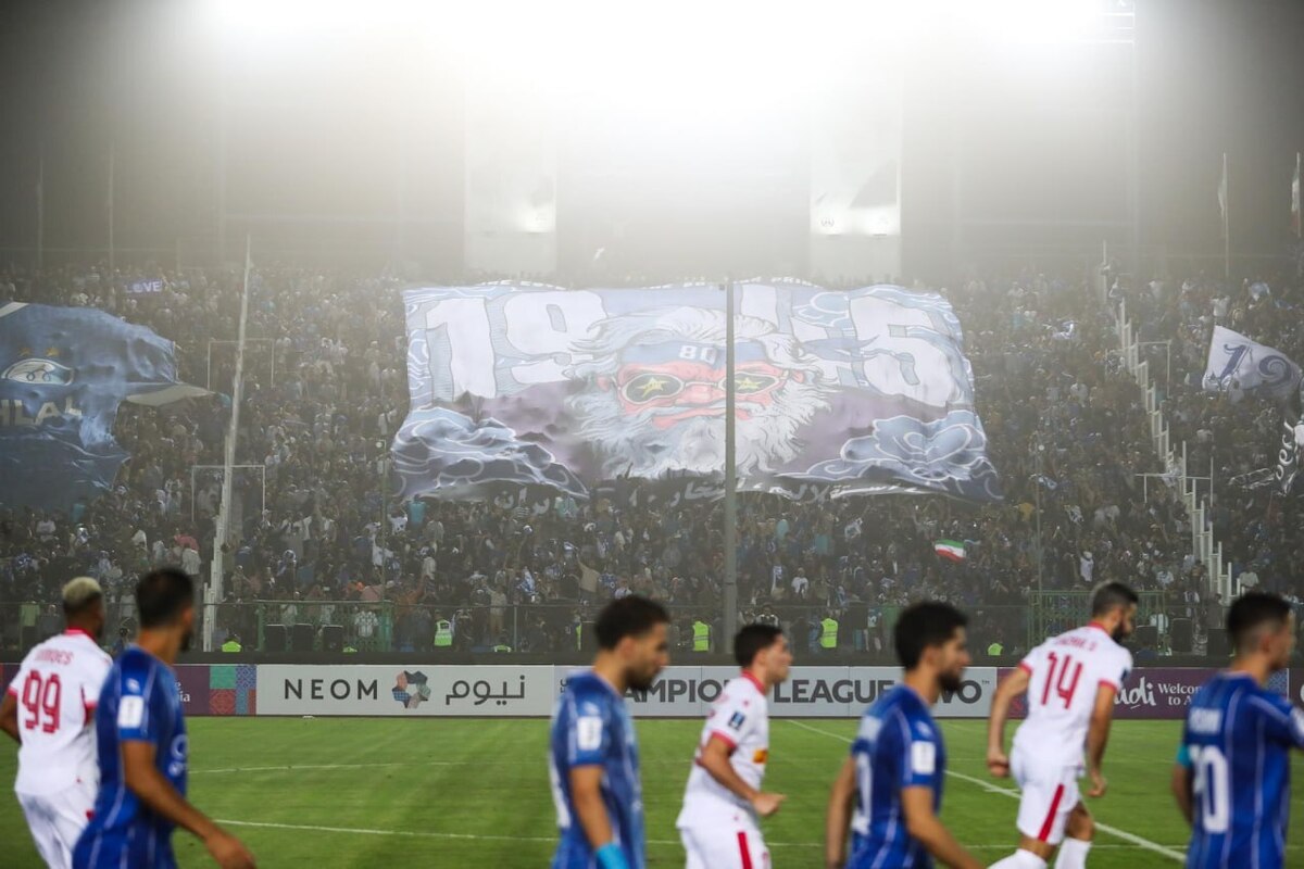 شعار استقلالی ها علیه بازیکنان و ساپینتو؛ مجیدی تشویق شد  هوای آلوده به شهر قدس هم رسید+فیلم