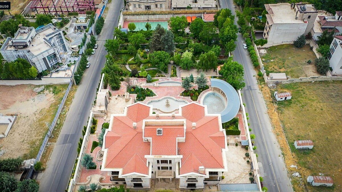 تحویل ویلای ۸ هزار متری متهم پرونده چای دبش به بانک ملت برای رد مال