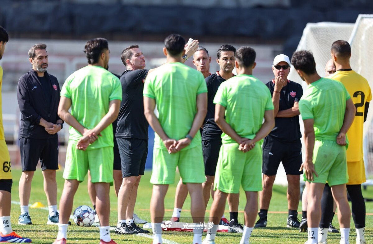 تکلیف دستیاران اوسمار مشخص شد  مربی بدنساز مدنظر شاید نیم فصل برسد