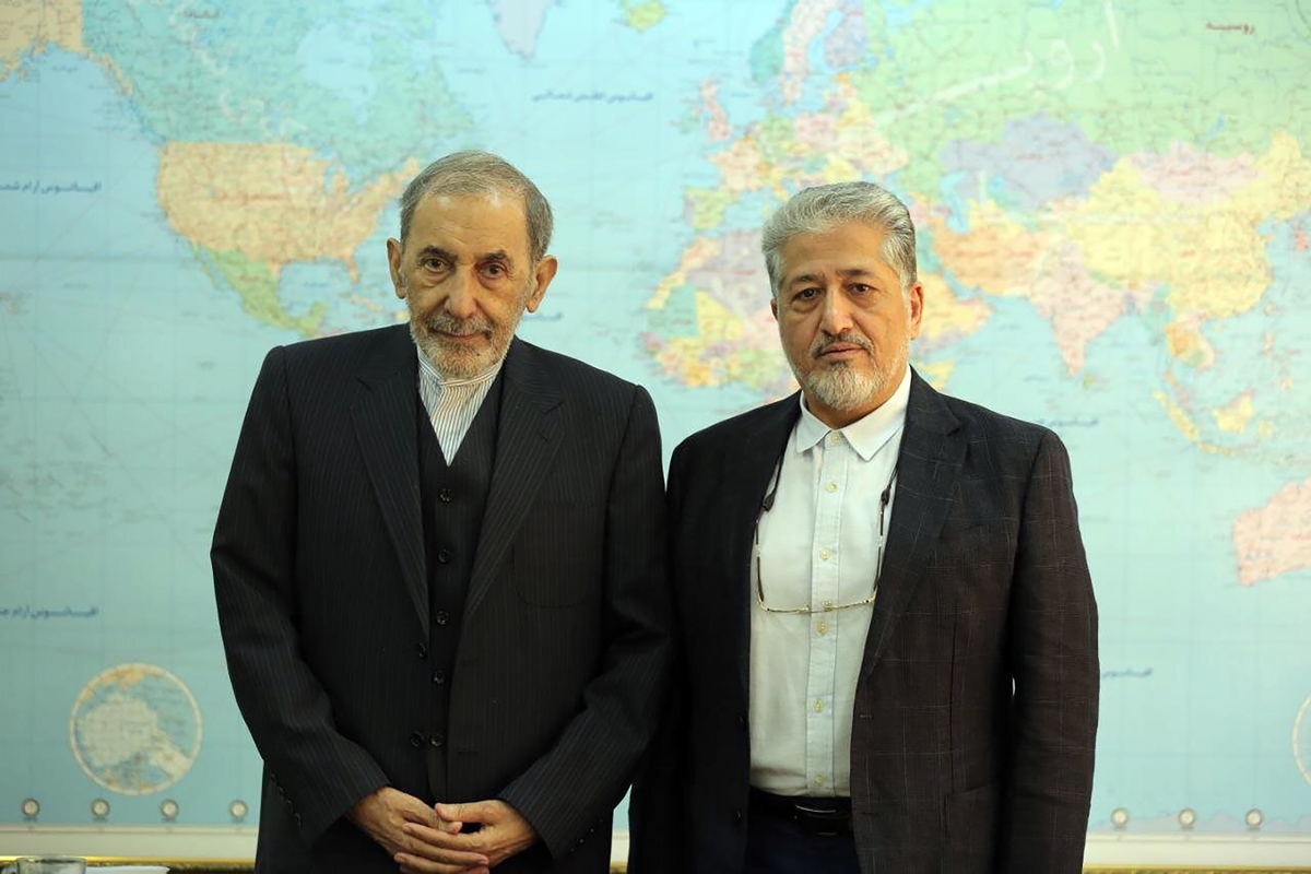 دکتر ولایتی، حکم ریاست دکتر بیژن رنجبر بر دانشگاه آزاد اسلامی را ابلاغ کرد