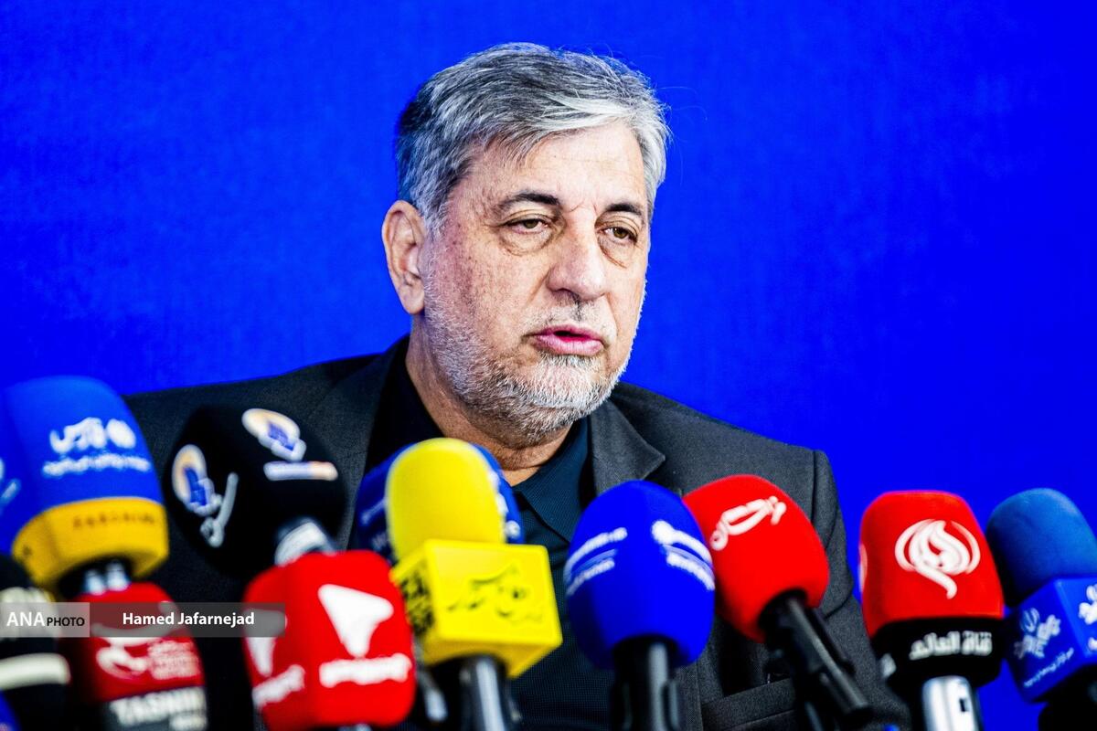 نجفی: اندیشه سیاسی رهبر انقلاب مواجهه‌ای فعال و تمدنی با غرب دارد