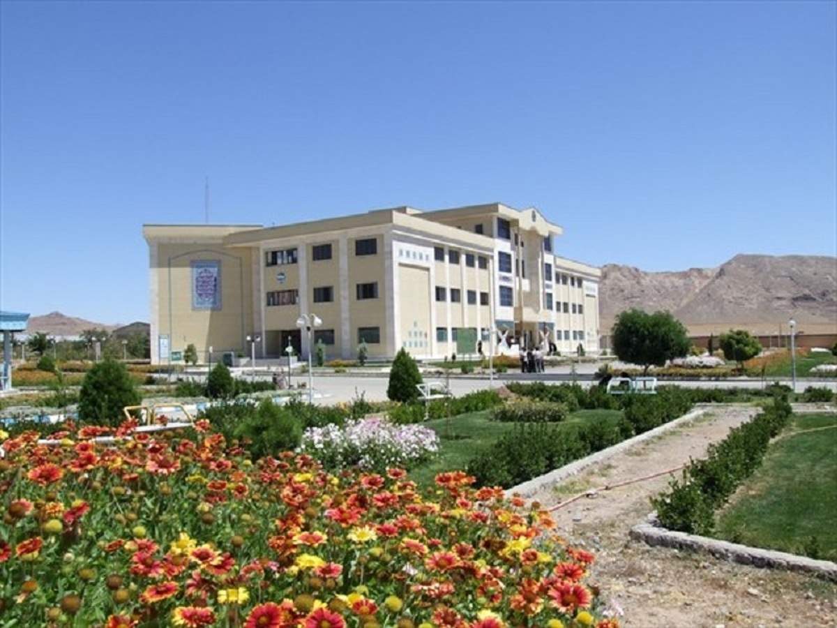 دانشگاه آزاد؛ خدمت‌رسان بی‌چشمداشت جامعه