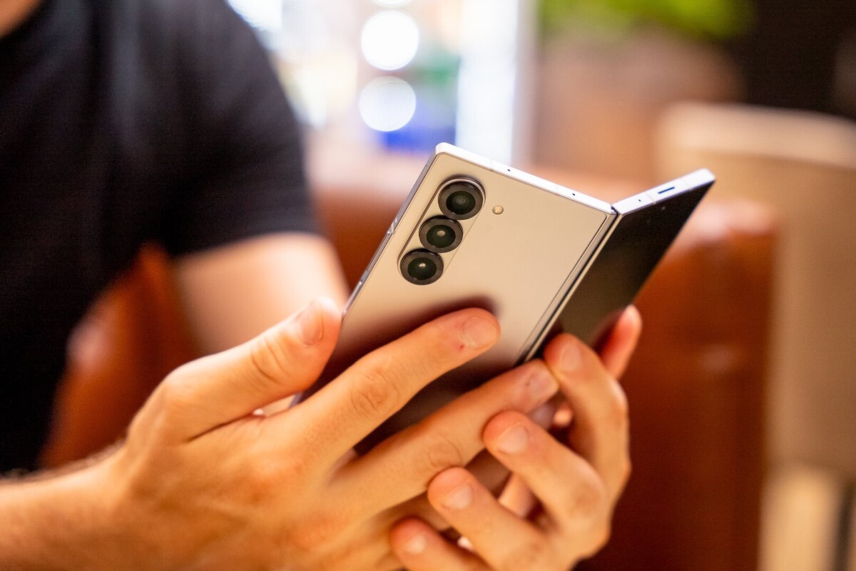 سامسونگ جایگاه خود را در صدر بازار جهانی موبایل حفظ کرد