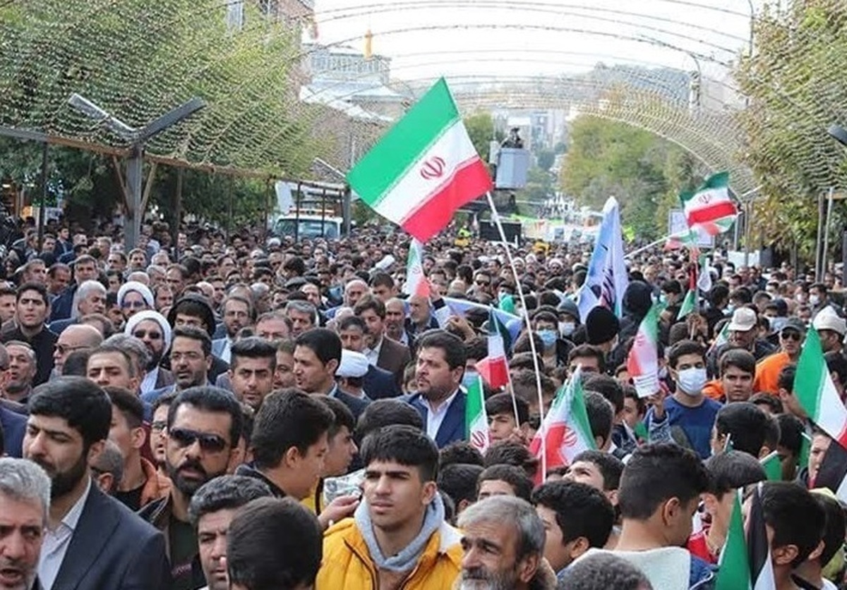 حماسه ملت، ایران را درنوردید  پیام دانش‌آموزان به دشمنان؛ شعله‌ورتر از موشک هستیم + فیلم و عکس