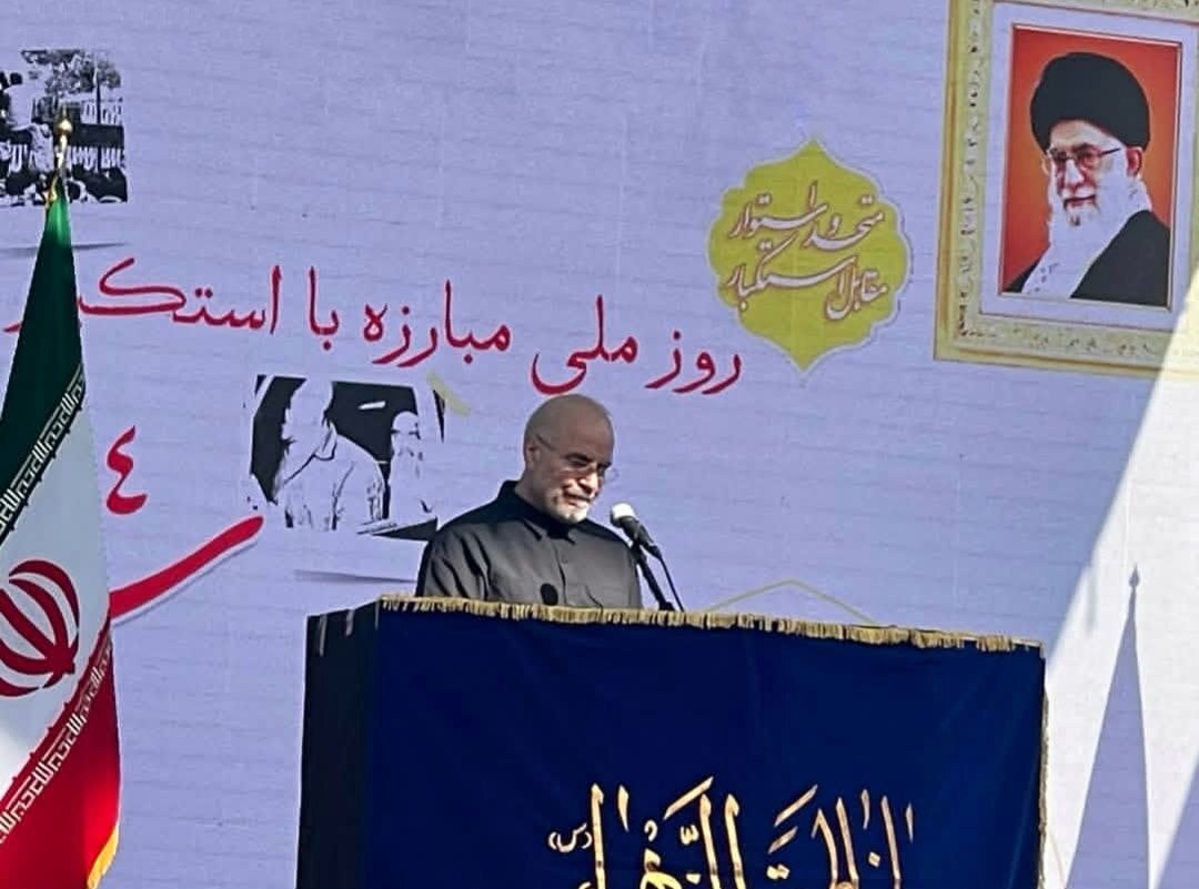 فریاد استکبارستیزی  در روز ۱۳ آبان طنین‌انداز شد/ ایران سراسر مرگ بر آمریکا است + عکس و فیلم