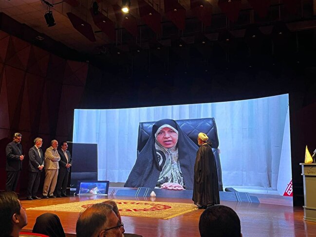 «مسجدجامعی» و «مرضیه وحید دستجردی» به عنوان خادم فرهنگ عمومی تجلیل شدند