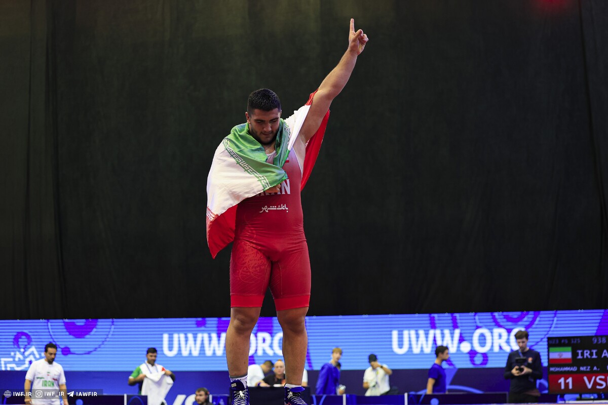 محمدنژاد از آن کشتی‌گیرانی است که می‌گویم دست به خاک می‌زنی طلا شود  مشکل یونس امامی عدم تمرکز بود