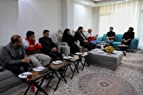 دیدار رئیس و‌ مسئولان هلال‌احمر با خانواده شهید حادثه هوایی اشترانکوه