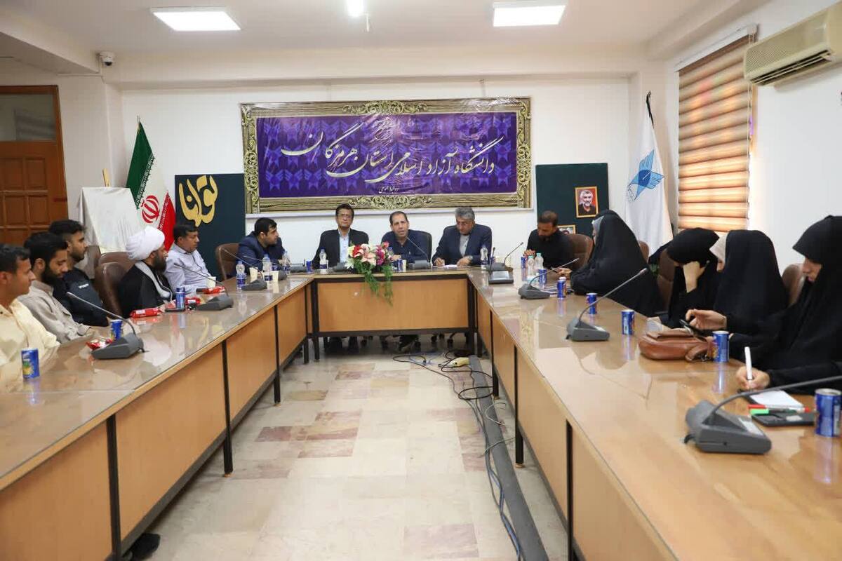 استفاده از ظرفیت دانشجویان جهادگر در حوزه‌های علمی و پژوهشی