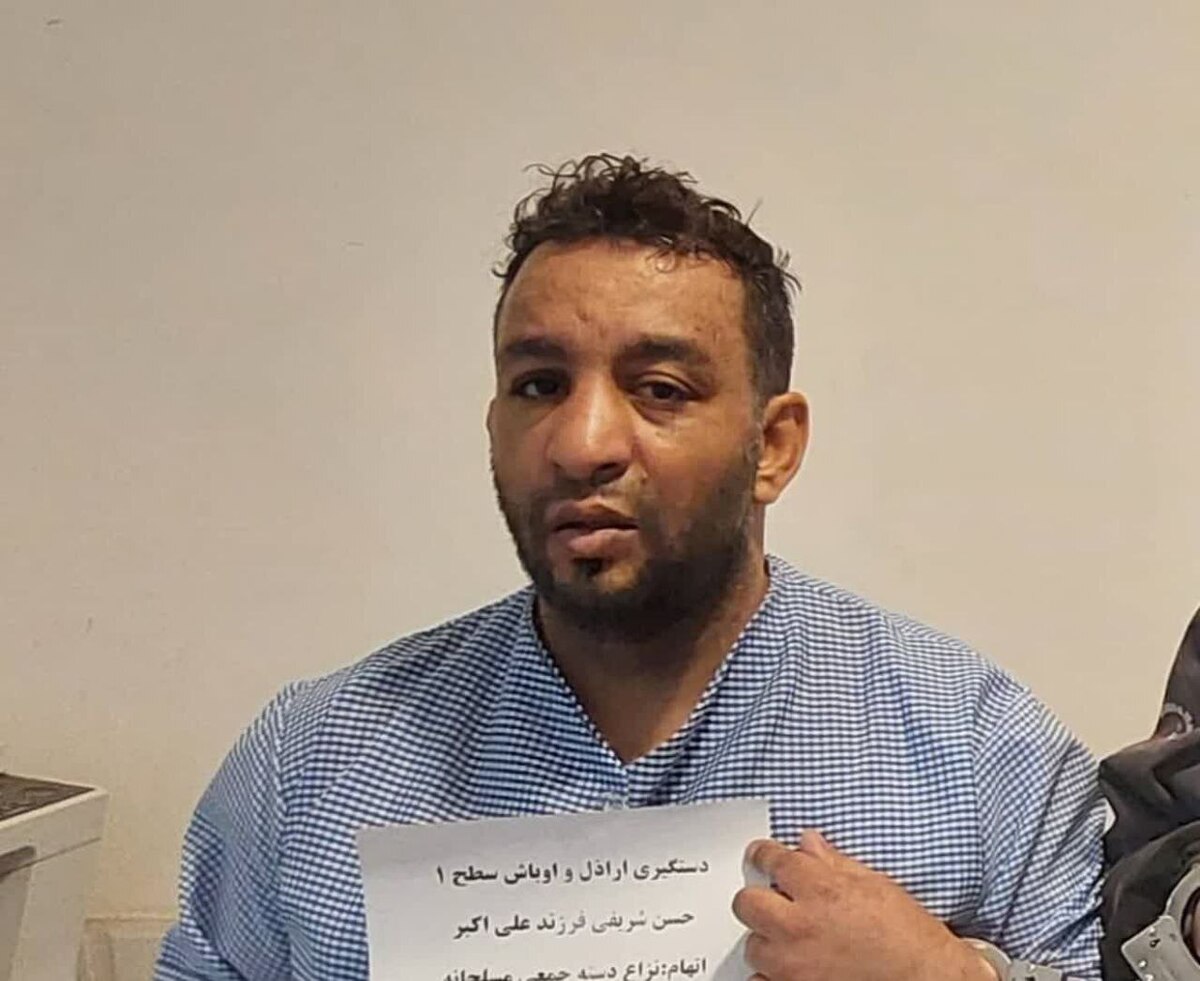 قاتل فراری را شناسایی نمایید