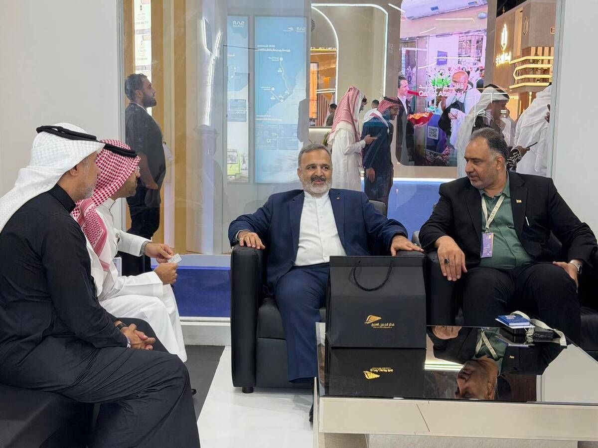 بازدید رئیس سازمان حج و زیارت از نمایشگاه حج ۱۴۴۷ در عربستان  تأکید بر دریافت خدمات باکیفیت برای ضیوف‌الرحمان