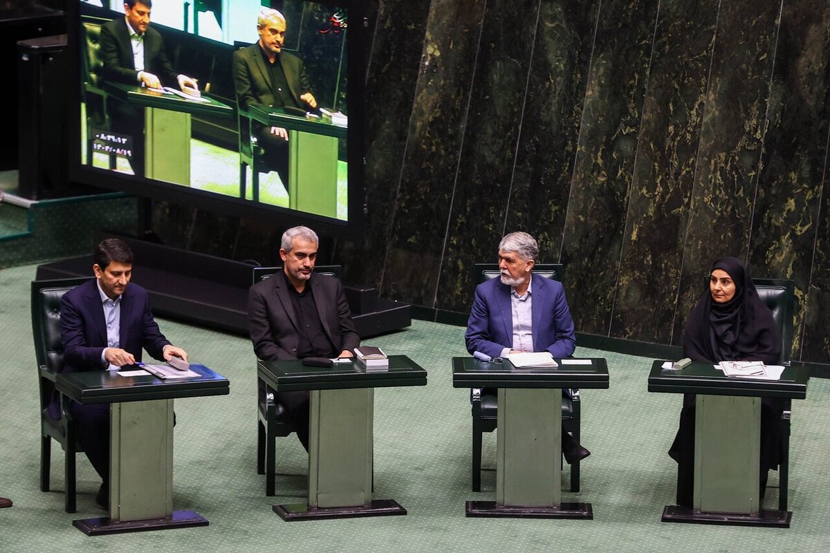 نمره زنگنه به دولت در سال اول برنامه هفتم پیشرفت+فیلم