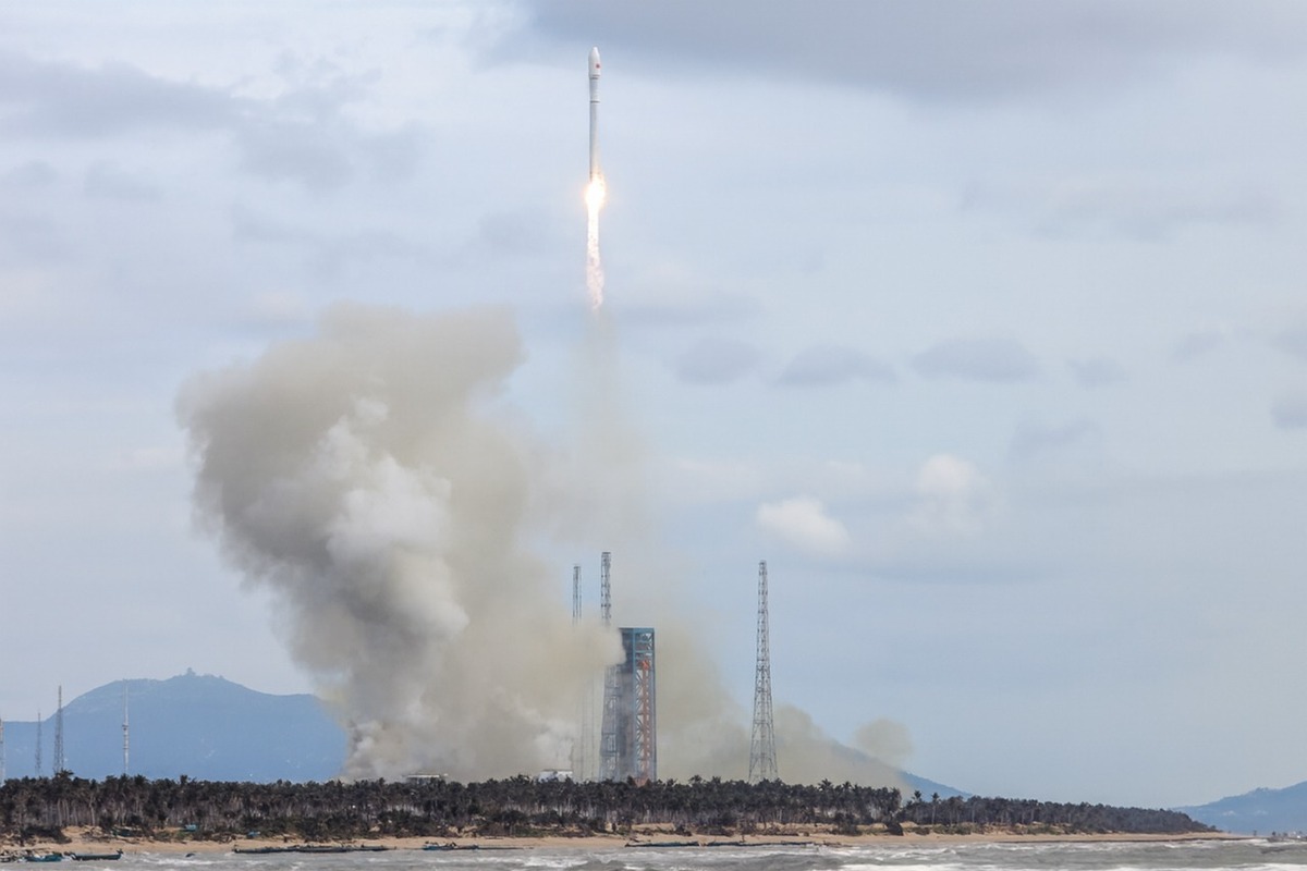 سیزدهمین گروه از ماهواره‌های اینترنتی چین به فضا پرتاب شدند