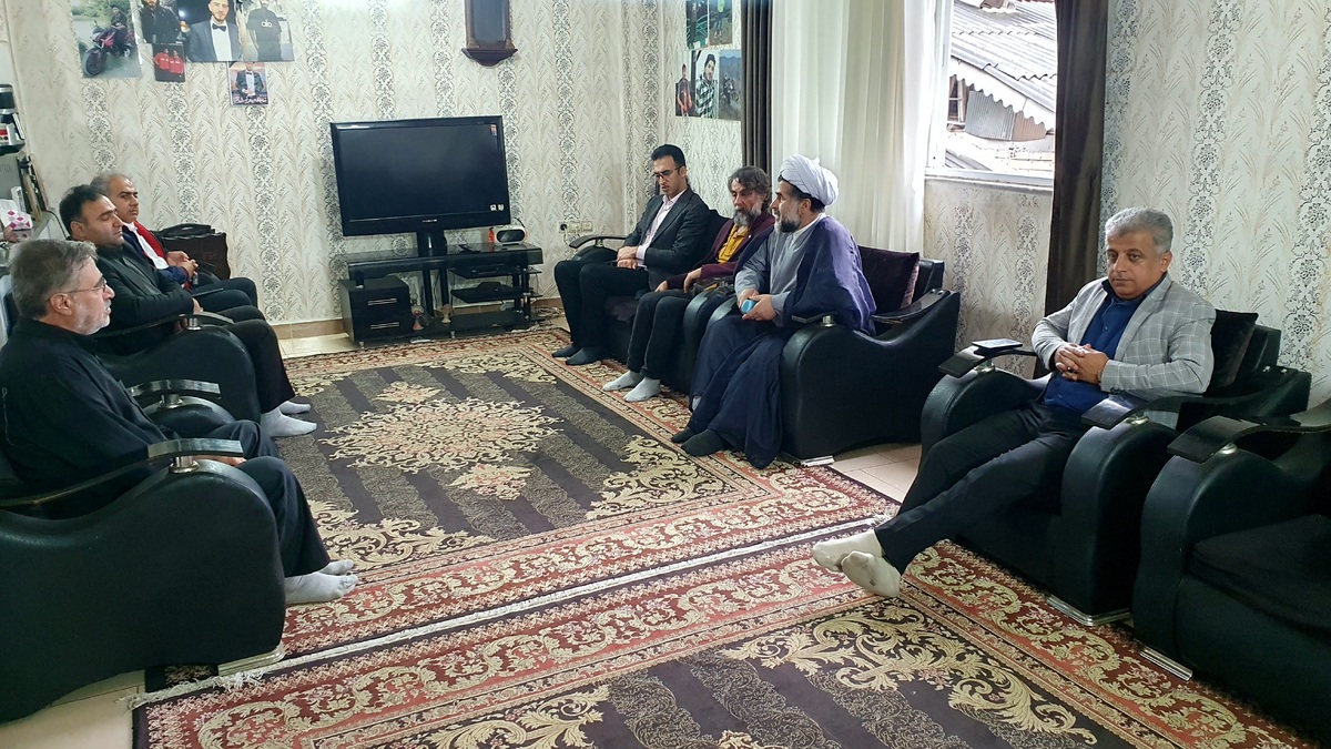 آغاز پویش «تکریم پیشکسوتان» در دانشگاه آزاد لاهیجان