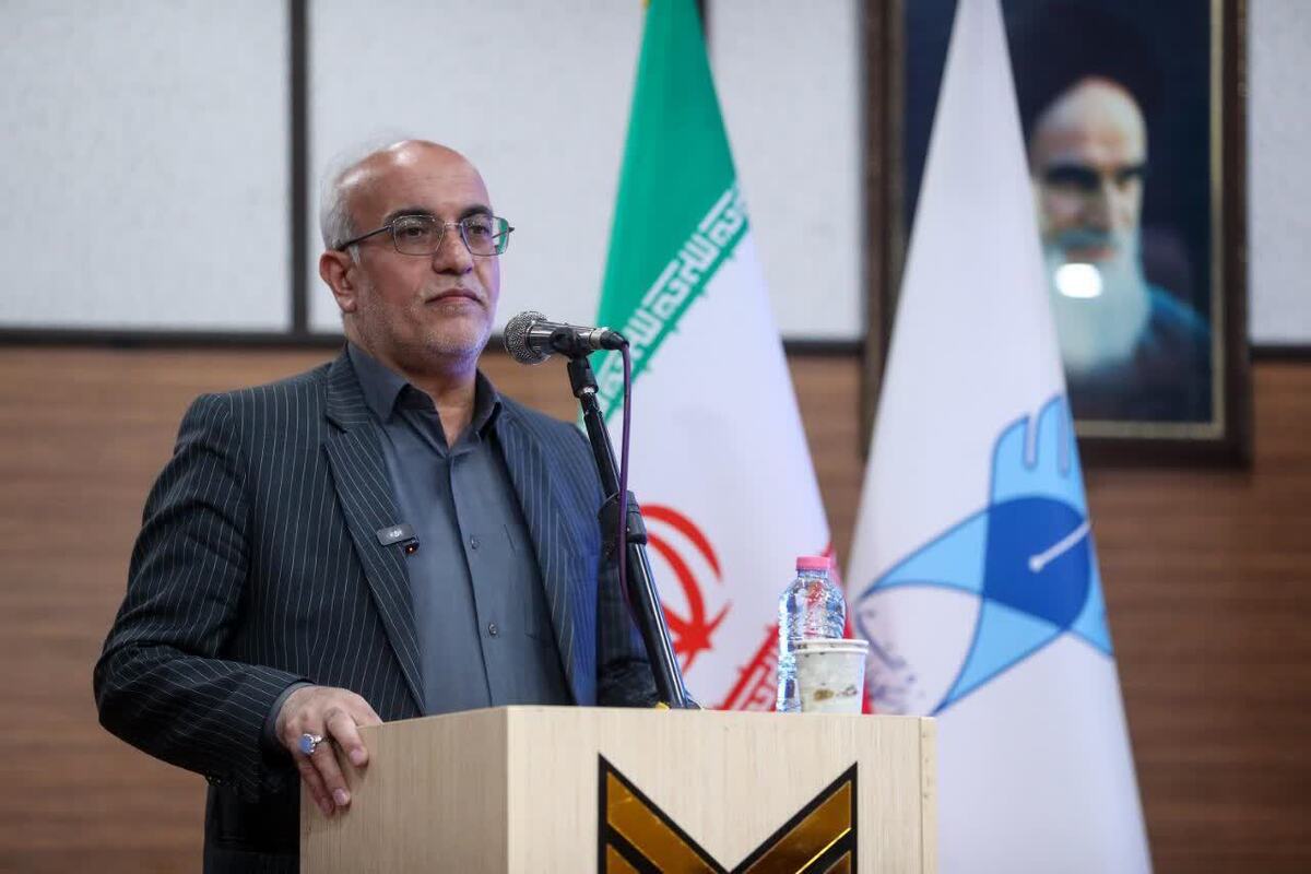 محصول ۱۲ سال تلاش استادان؛ ۲۵ جلد کتاب با رویکرد الهی در دانشگاه آزاد یزد تدوین شد