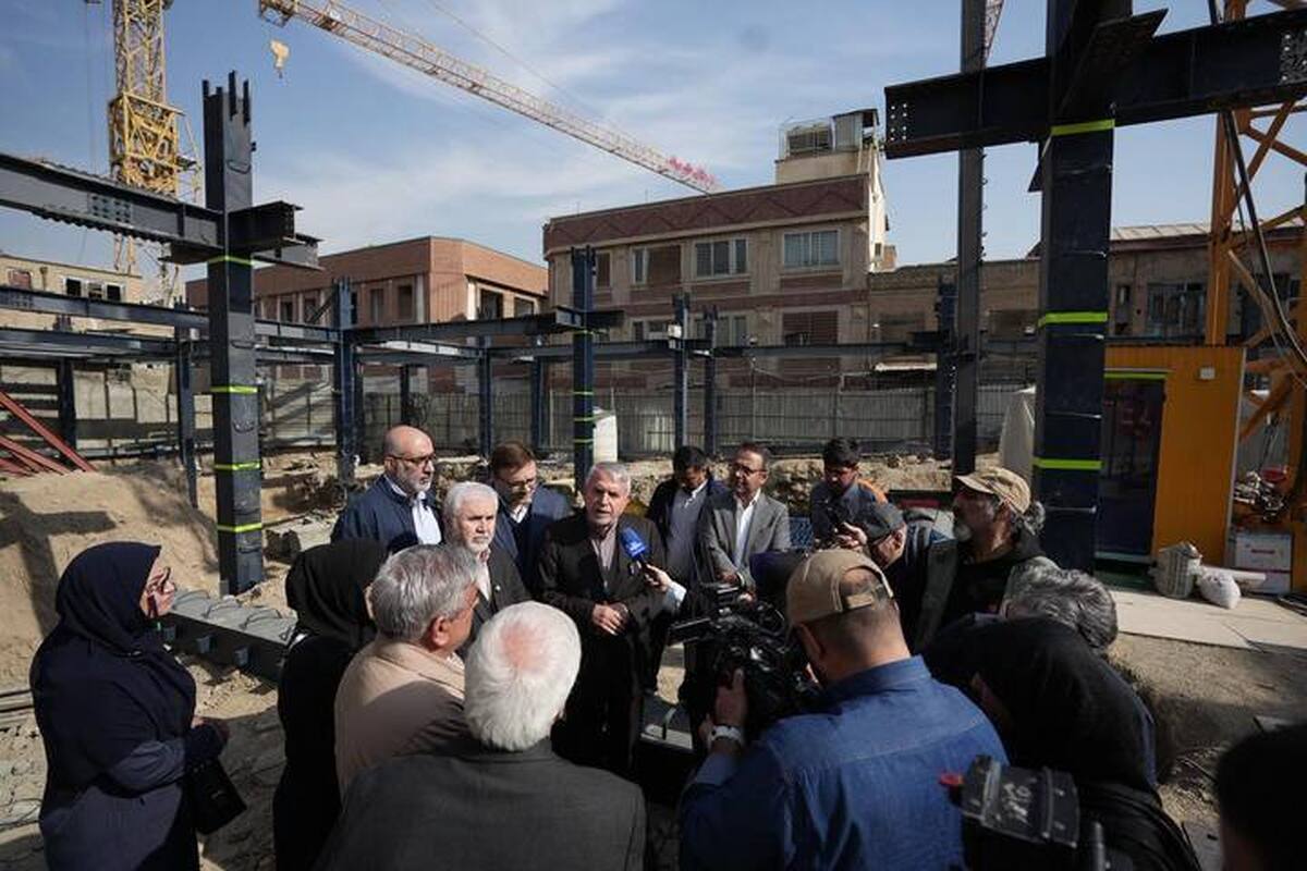 توقف ساخت‌وساز‌های غیرمجاز در حریم مجموعه جهانی کاخ گلستان  در صیانت از بافت تاریخی تهران هیچ‌ تسامحی نخواهیم کرد