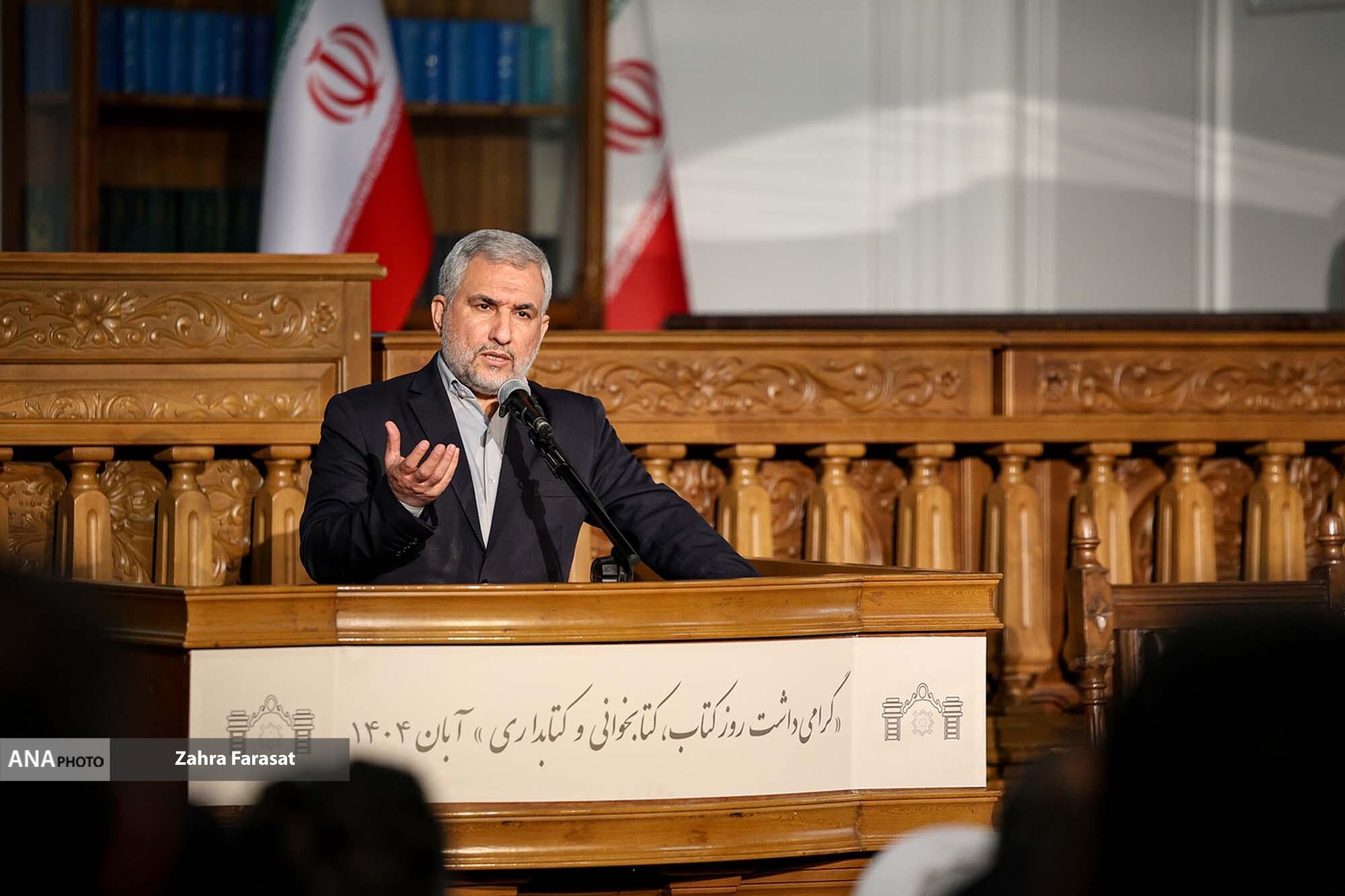 معینیپور: کتاب، کتابخانه و کتابخانهداری جایگاه مناسبی در کشور ندارد معینیپور: کتاب، کتابخانه و کتابخانهداری جایگاه مناسبی در کشور ندارد