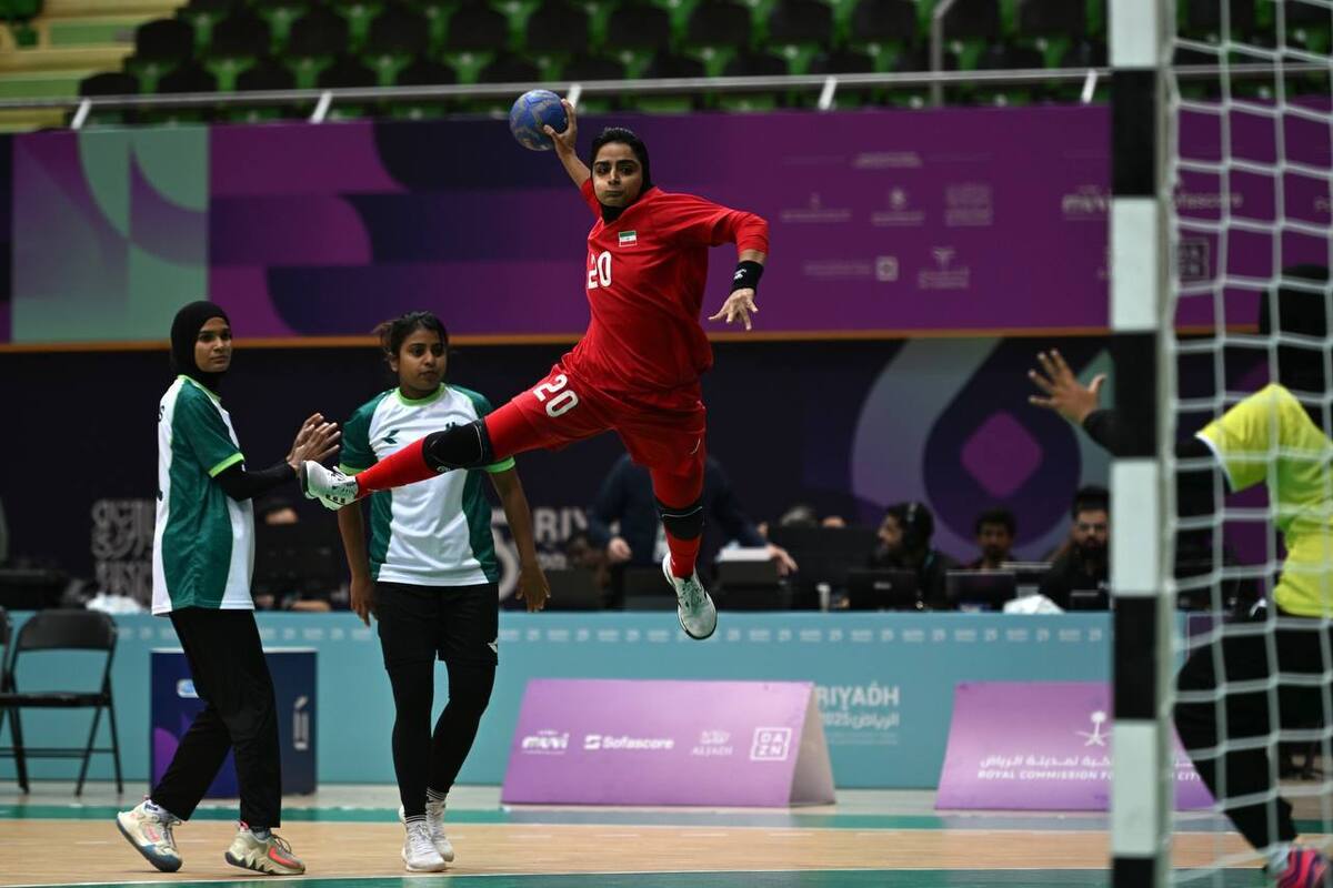 ملی پوش هندبال بانوان: پله به پله تا قهرمانی می‌رویم